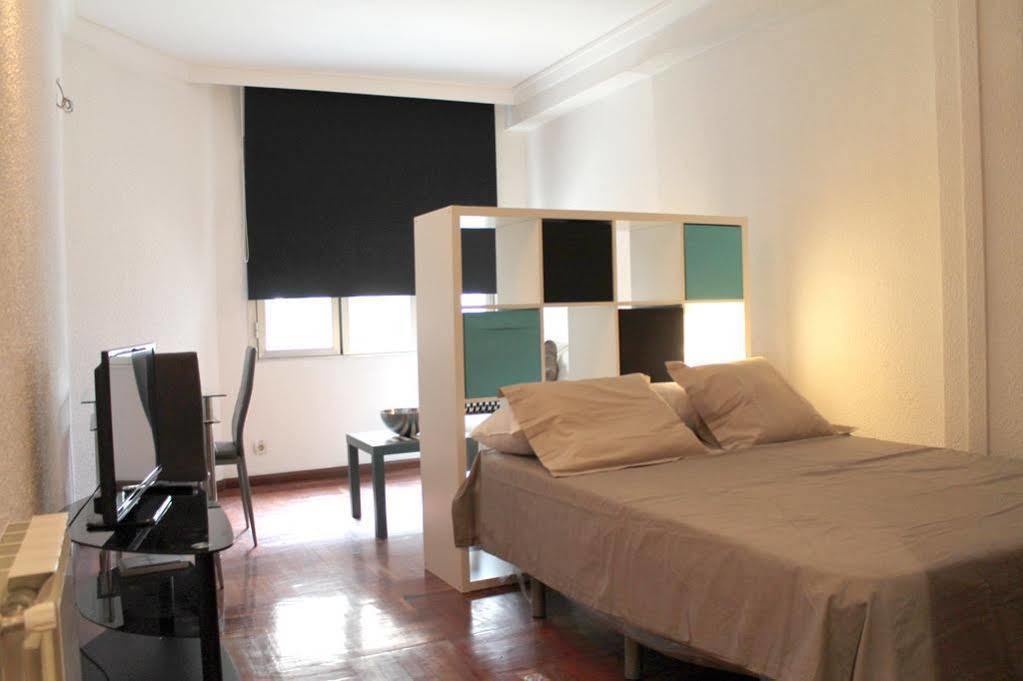Apartamentos Rialto 马德里 外观 照片