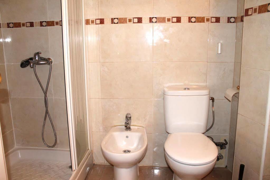 Apartamentos Rialto 马德里 外观 照片
